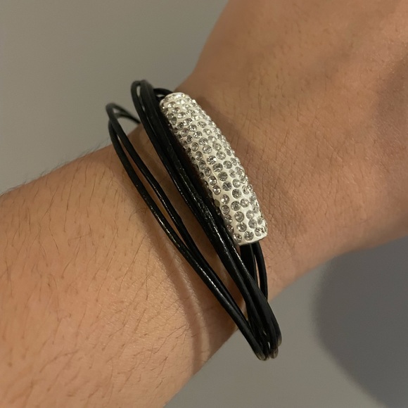 Black Leather Bracelet with Swarovski Crystals - Picture 7 of 7